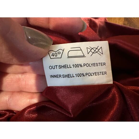 Revelry Women's Skye Velvet Dress Red Size 6 β Elegant Bridesmaid/Formal Gown - Picture 10 of 13